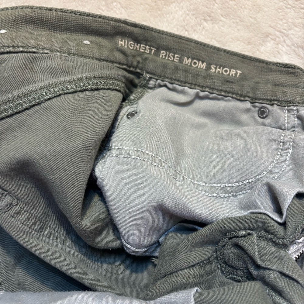 American Eagle Shorts Sz 0 Army Green Denim Distressed Highest Rise Mom Shorts - Picture 11 of 13